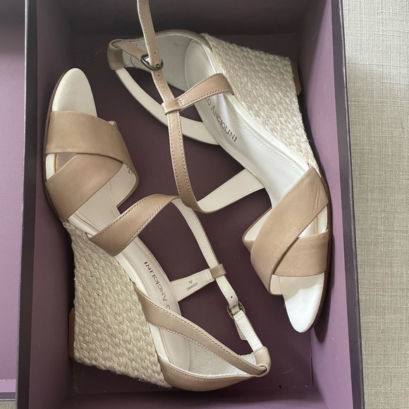 Like new Enzo Angiolini leather wedges - Picture 1 of 5